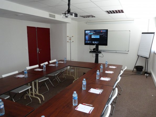 SALLE PIC SAINT LOUP